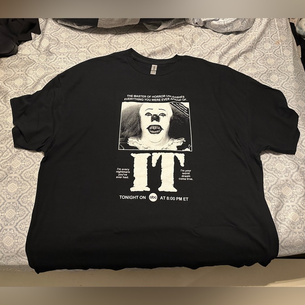 IT Pennywise Clown shirt Stephen King T-Shirt HORROR *RARE*